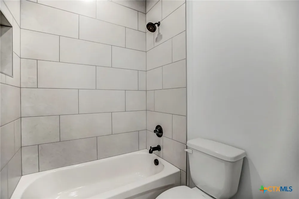 4049 Integrity Lane Salado, TX 76571