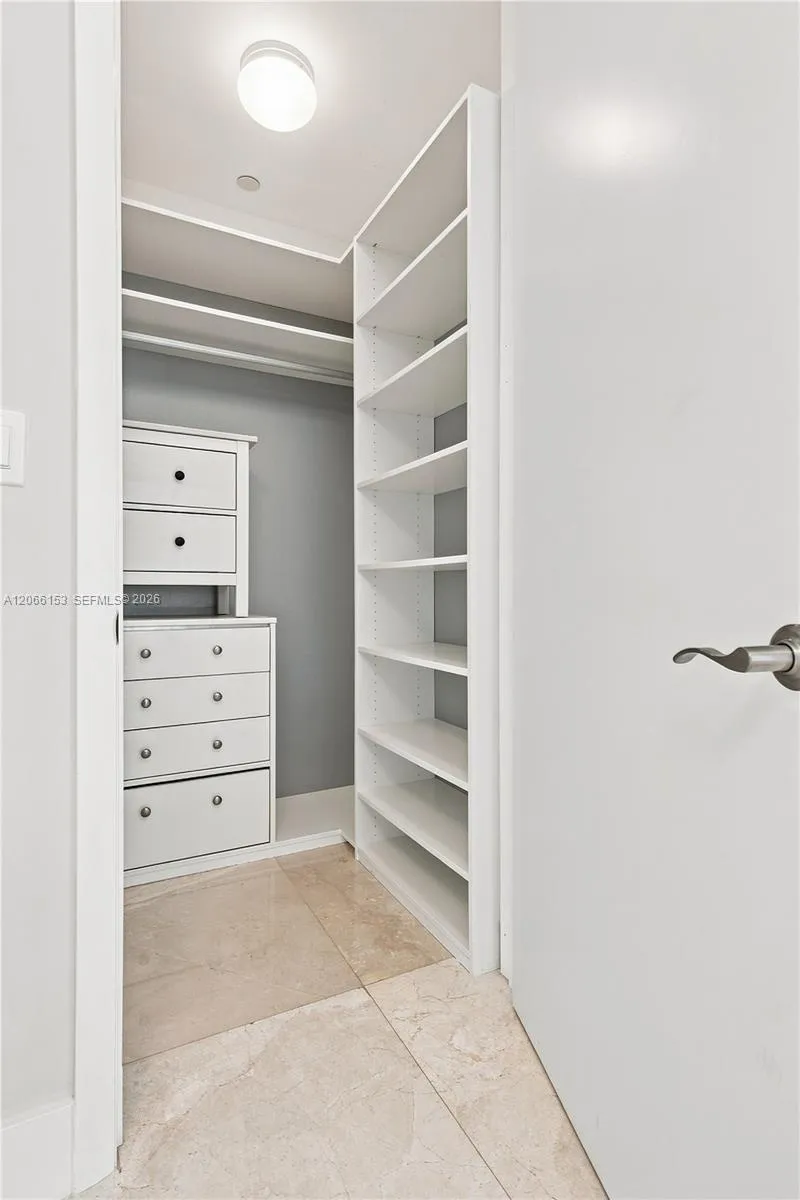 15811 Collins Ave #2802 Sunny Isles Beach, FL 33160