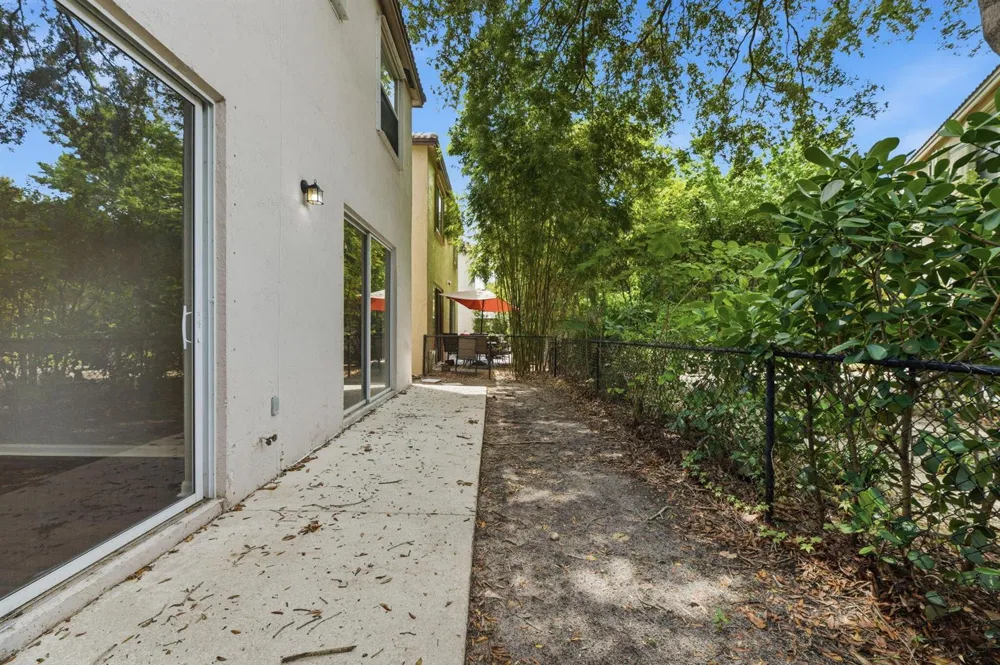 5205 Eagle Cay Manor Coconut Creek, FL 33073