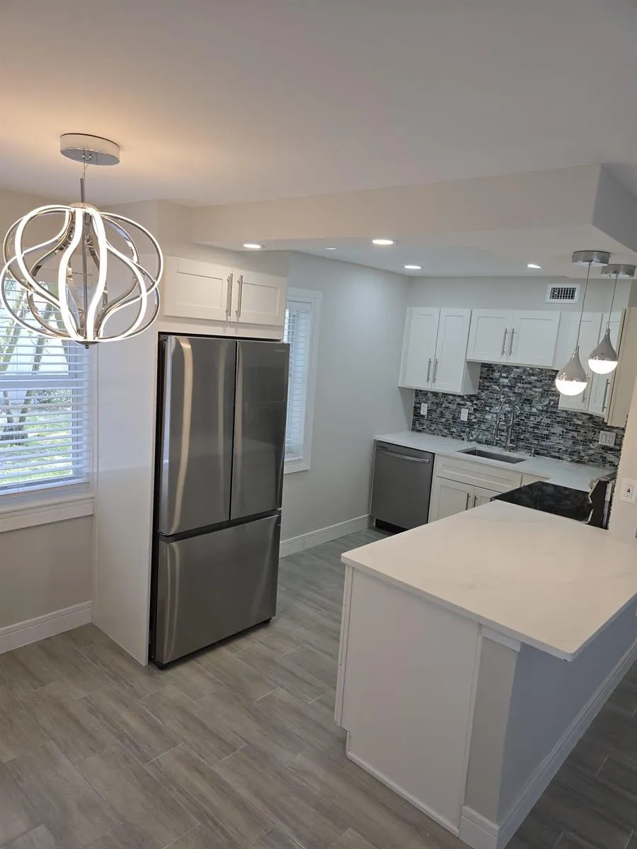 215 E NORMANDY E #215 Delray Beach, FL 33484