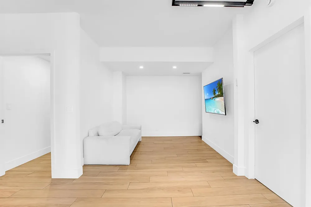 1865 S OCEAN DRIVE #21c Hallandale Beach, FL 33009