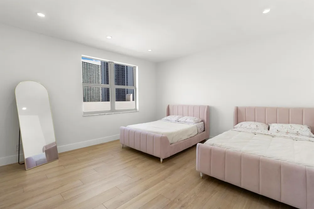 1865 S OCEAN DRIVE #21c Hallandale Beach, FL 33009