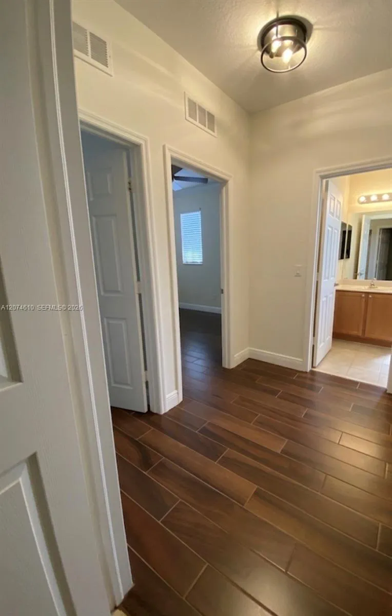 4676 Monarch Way Coconut Creek, FL 33073