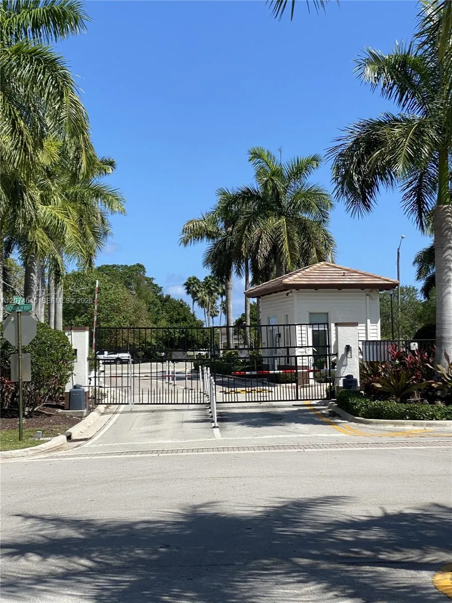 4676 Monarch Way Coconut Creek, FL 33073
