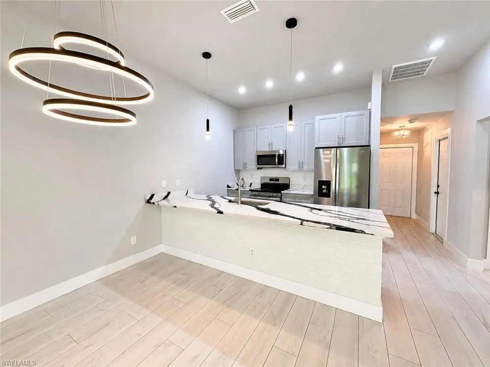 923 SE 14th Street Cape Coral, FL 33990
