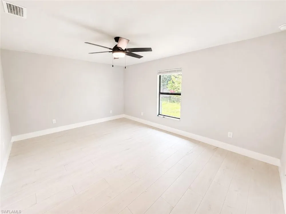 923 SE 14th Street Cape Coral, FL 33990