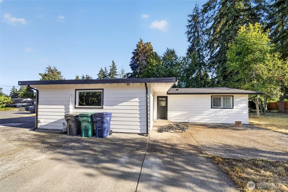 233 S 301st Street Federal Way, WA 98003