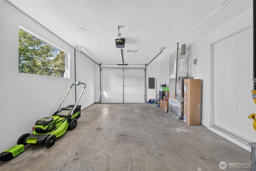 233 S 301st Street Federal Way, WA 98003