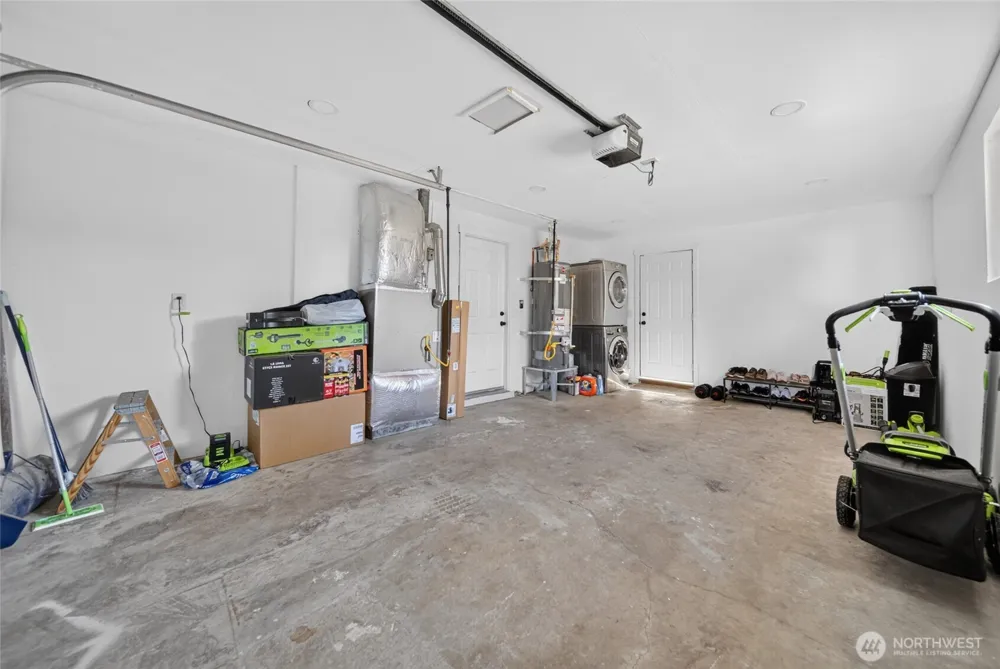 233 S 301st Street Federal Way, WA 98003