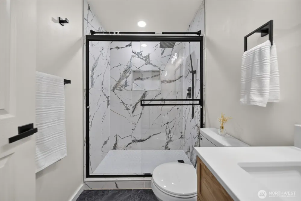 233 S 301st Street Federal Way, WA 98003