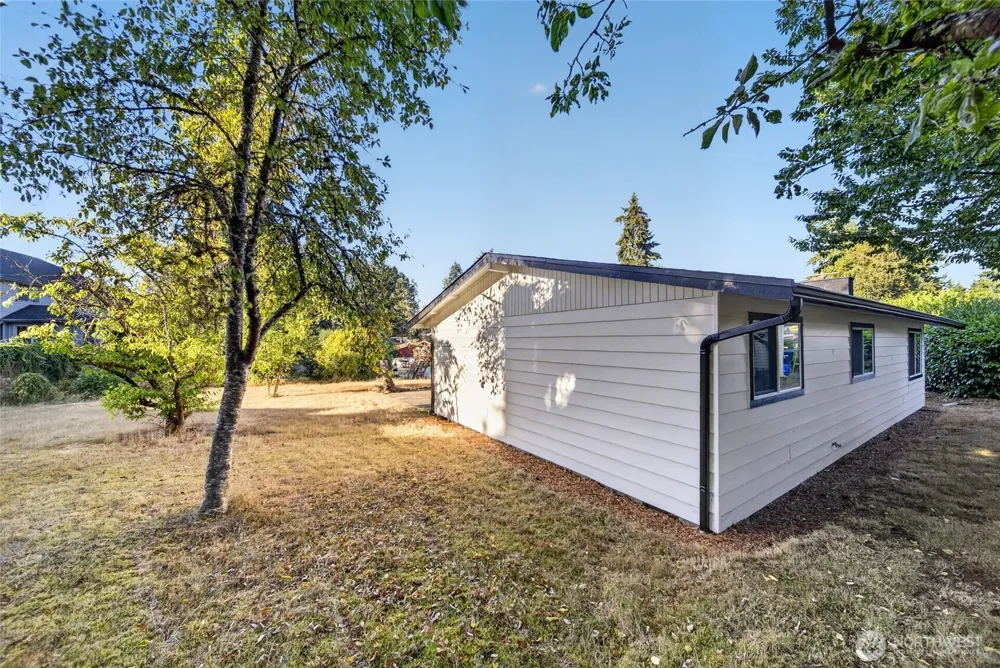 233 S 301st Street Federal Way, WA 98003