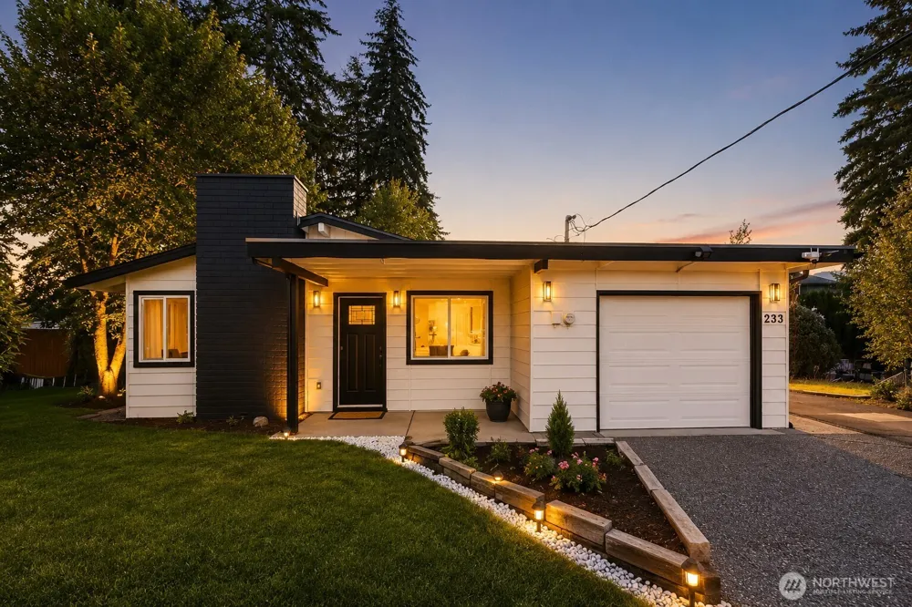233 S 301st Street Federal Way, WA 98003