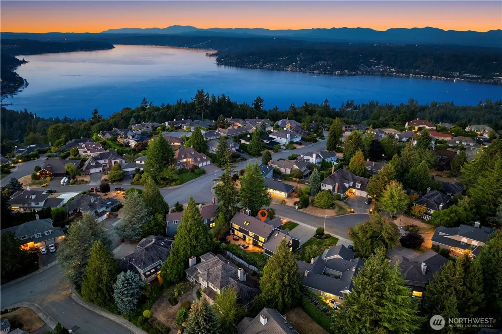 4511 173rd Avenue SE Bellevue, WA 98006