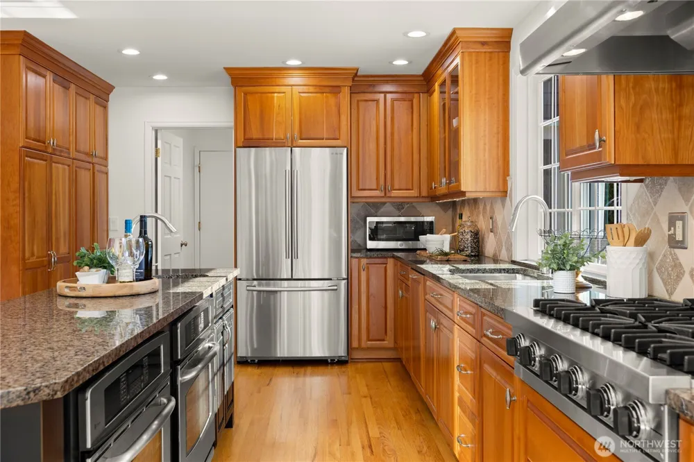 4511 173rd Avenue SE Bellevue, WA 98006