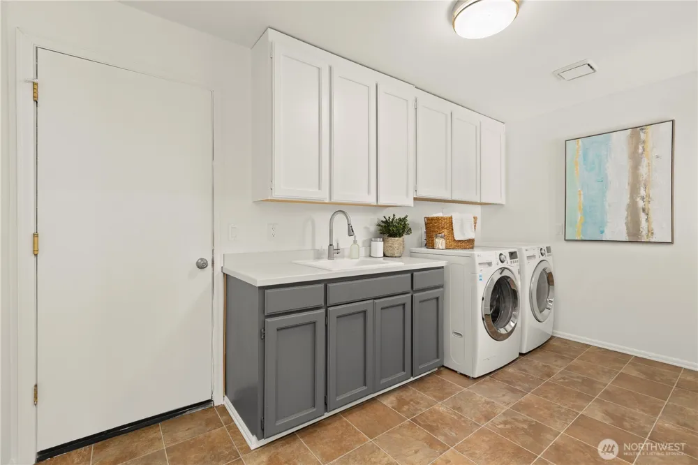 4511 173rd Avenue SE Bellevue, WA 98006