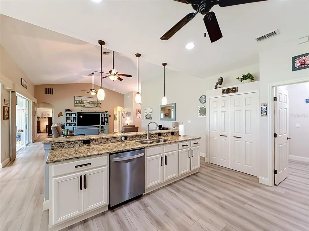 25543 MAUREPAS LANE Leesburg, FL 34748