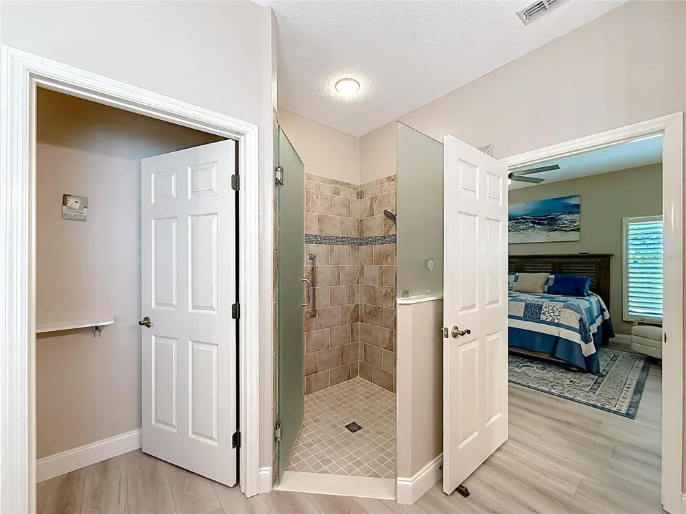 25543 MAUREPAS LANE Leesburg, FL 34748