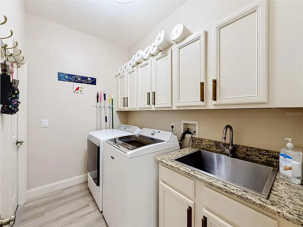 25543 MAUREPAS LANE Leesburg, FL 34748
