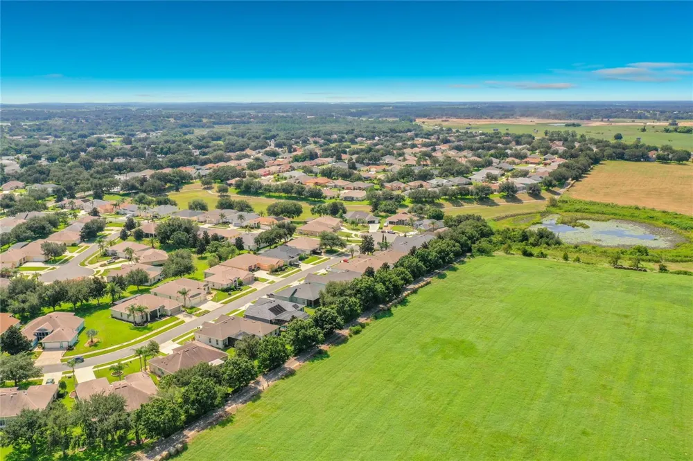 25543 MAUREPAS LANE Leesburg, FL 34748