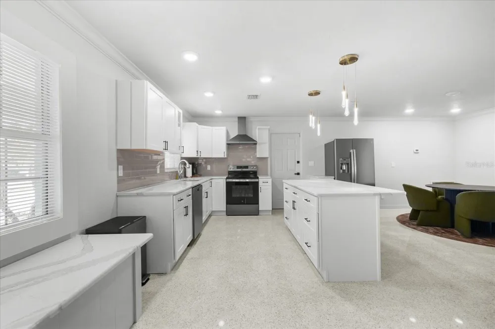 10001 S YACHT CLUB DRIVE Treasure Island, FL 33706
