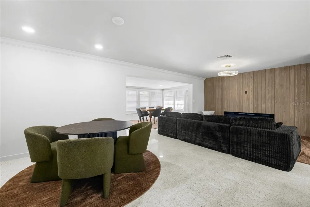 10001 S YACHT CLUB DRIVE Treasure Island, FL 33706