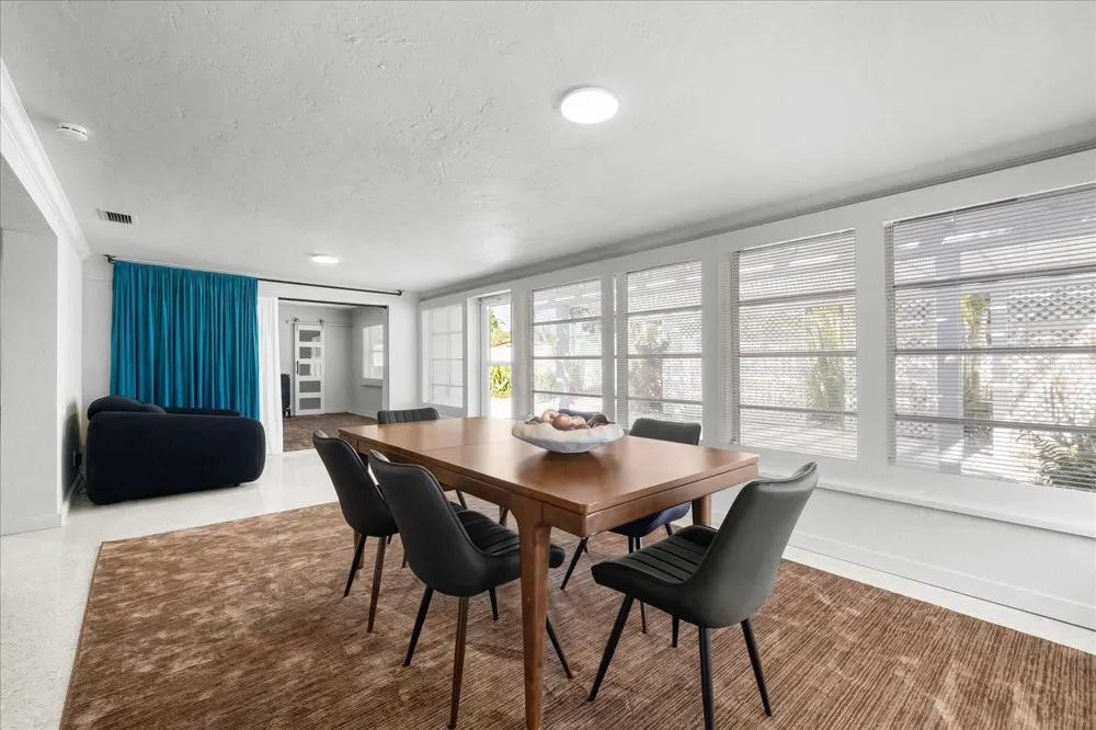 10001 S YACHT CLUB DRIVE Treasure Island, FL 33706
