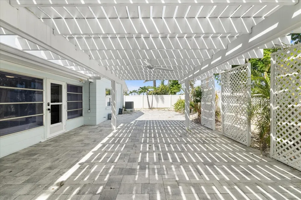 10001 S YACHT CLUB DRIVE Treasure Island, FL 33706