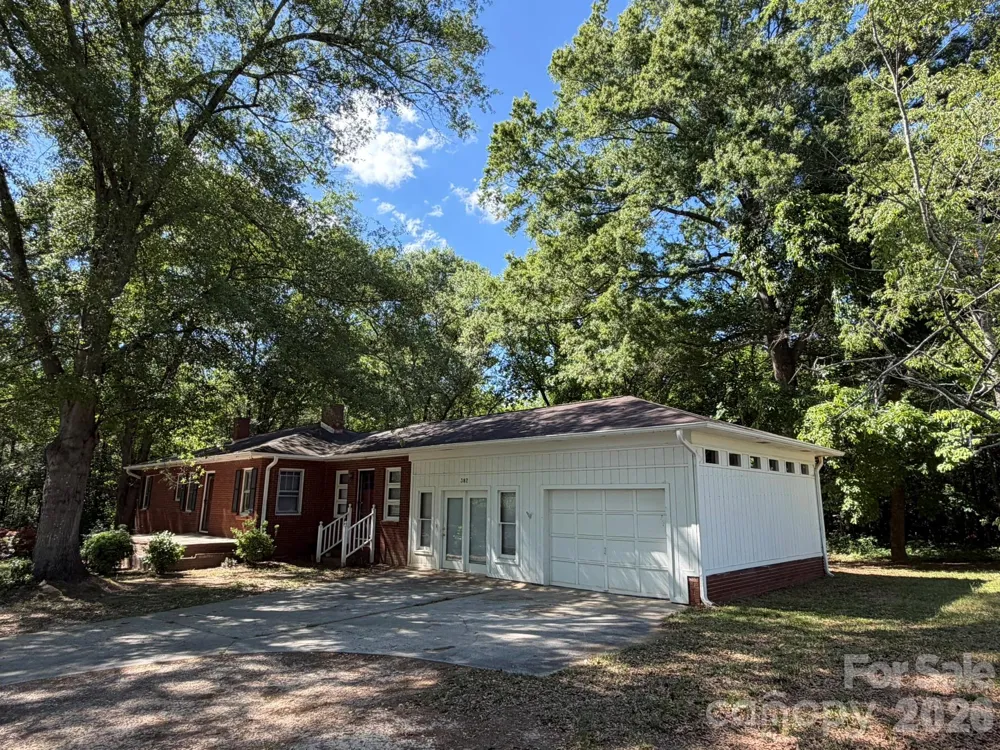 382 Alexis High Shoals Road Dallas, NC 28034