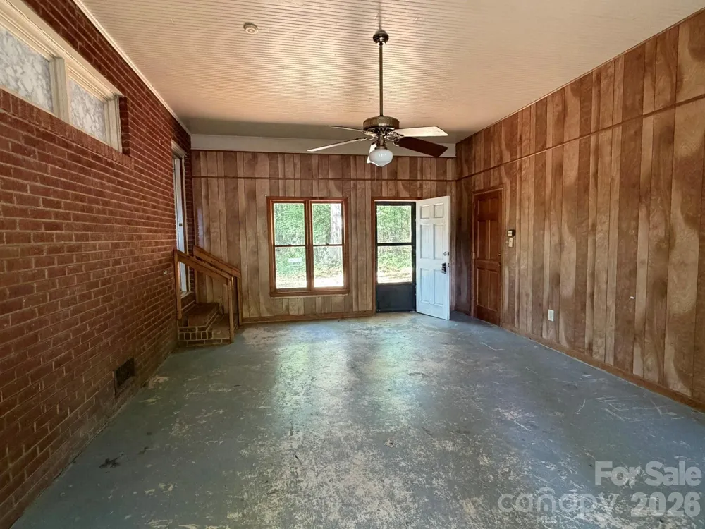 382 Alexis High Shoals Road Dallas, NC 28034