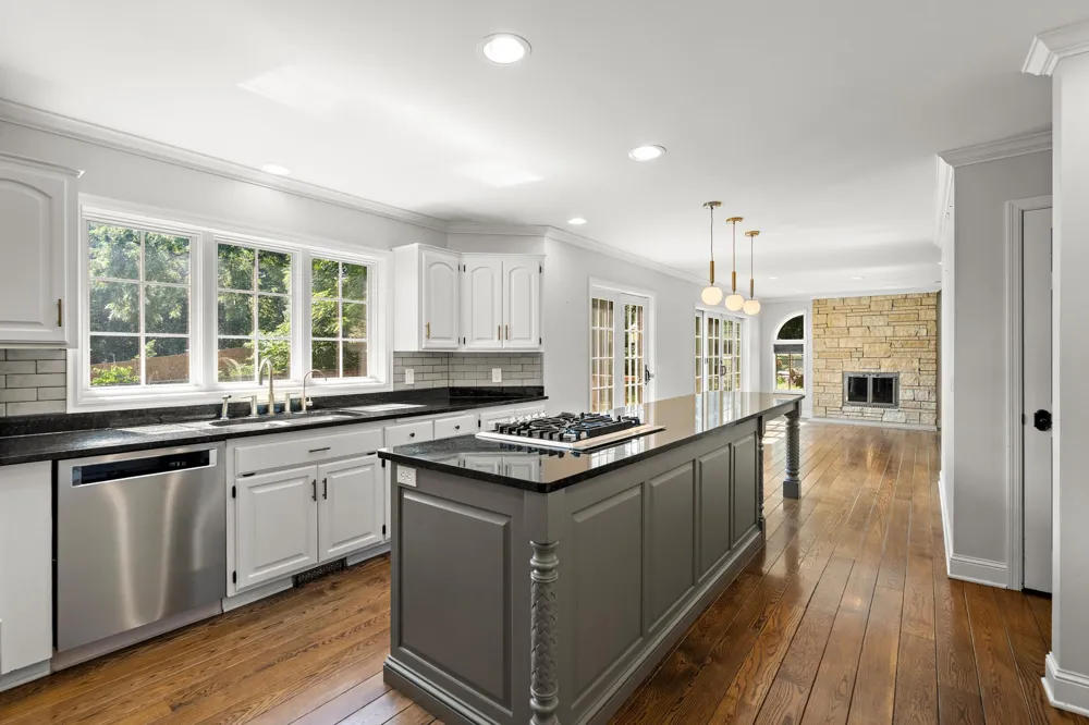 1504 Fairfield Road S Minnetonka, MN 55305