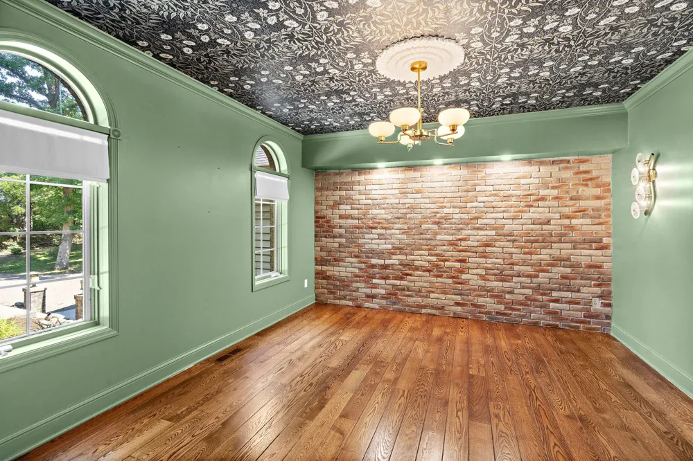 1504 Fairfield Road S Minnetonka, MN 55305
