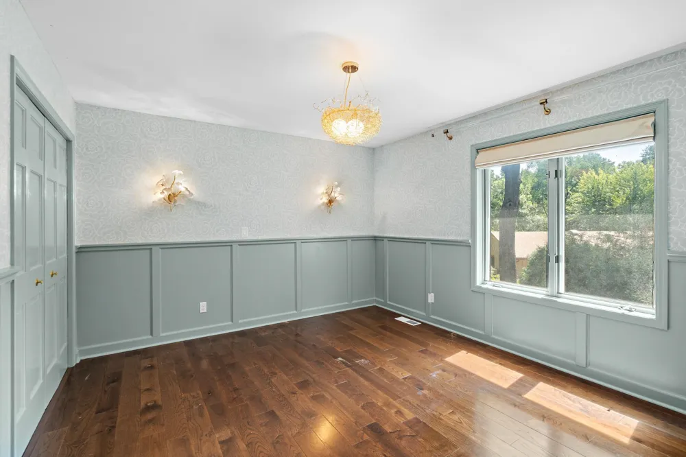 1504 Fairfield Road S Minnetonka, MN 55305
