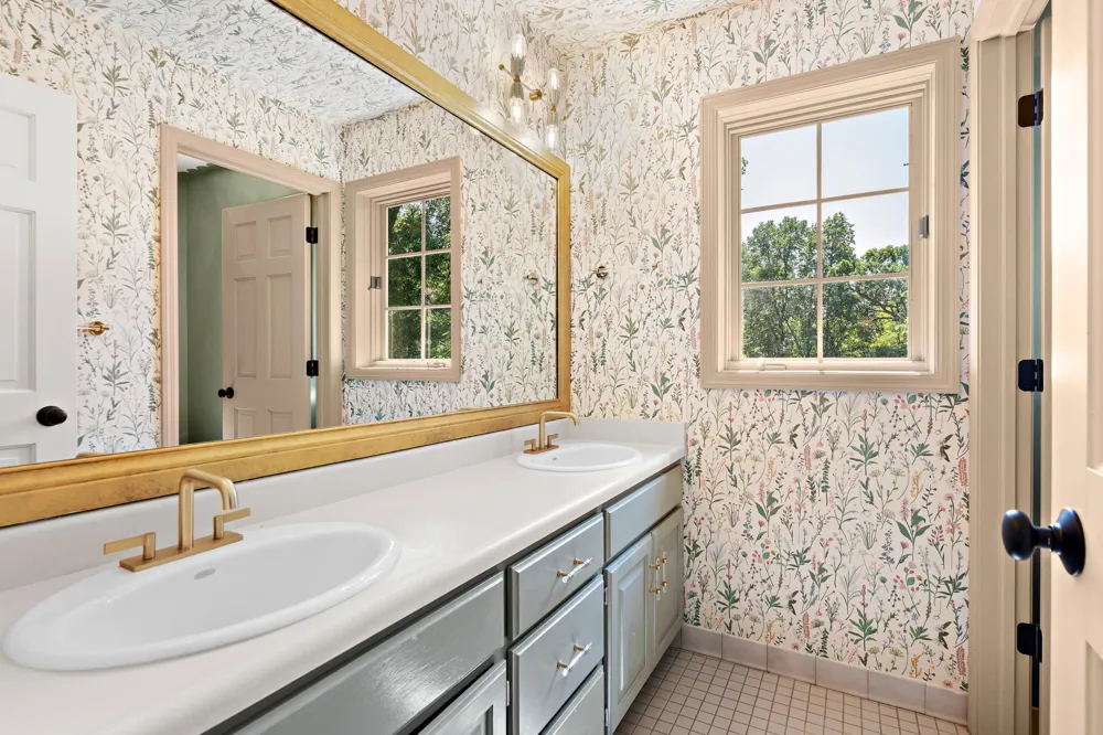 1504 Fairfield Road S Minnetonka, MN 55305