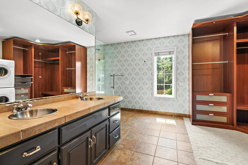 1504 Fairfield Road S Minnetonka, MN 55305