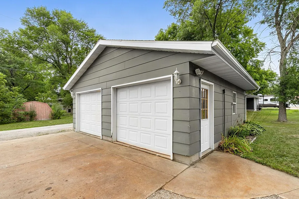831 6th Street Albany, MN 56307