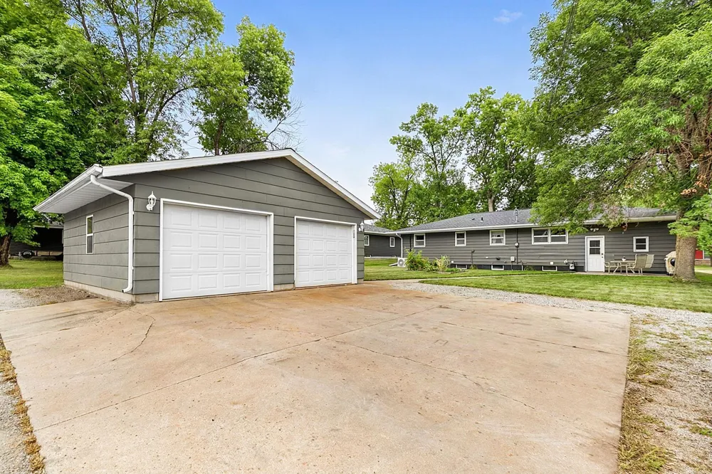831 6th Street Albany, MN 56307