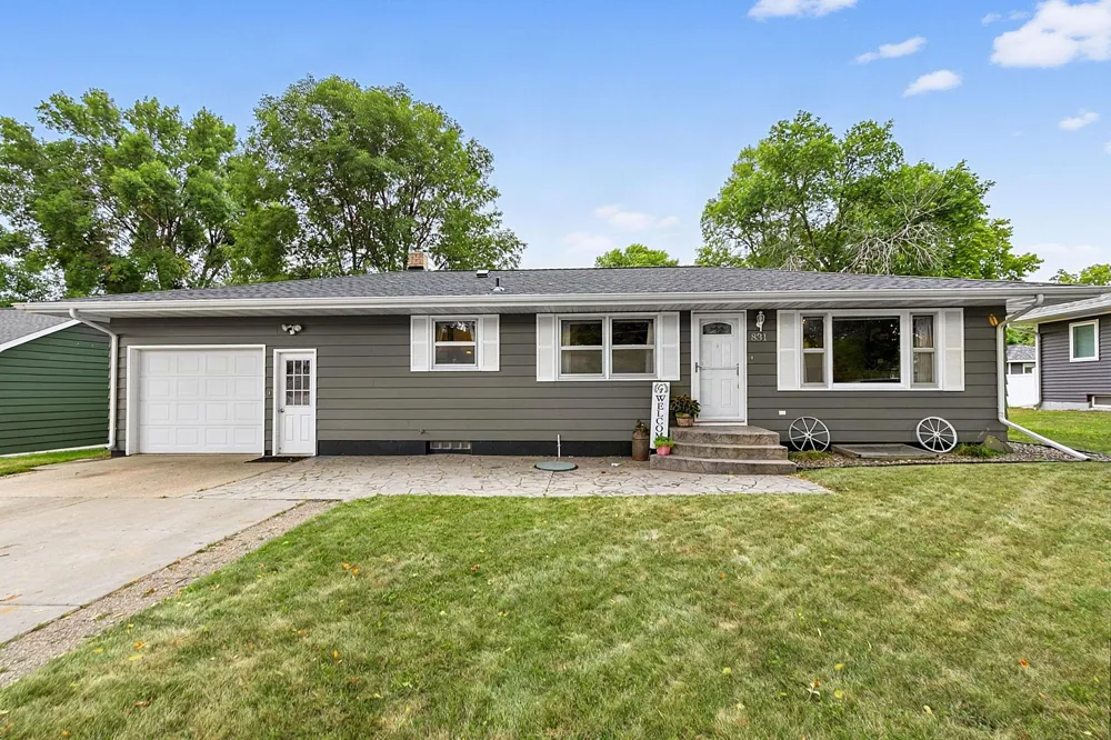 831 6th Street Albany, MN 56307