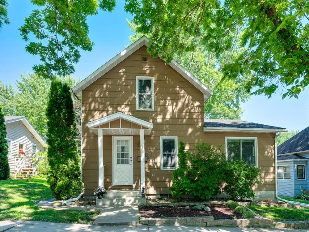417 S Elm Street Waconia, MN 55387