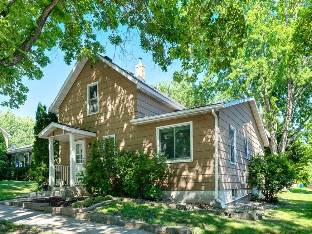 417 S Elm Street Waconia, MN 55387
