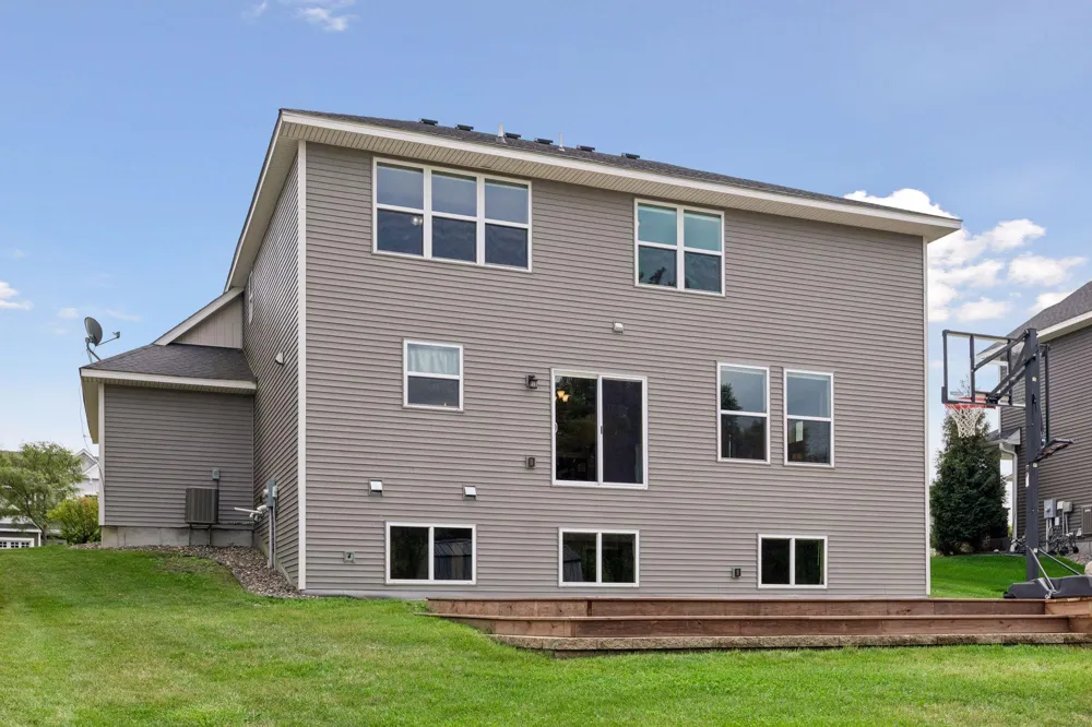 7225 Marquette Avenue NE Otsego, MN 55330