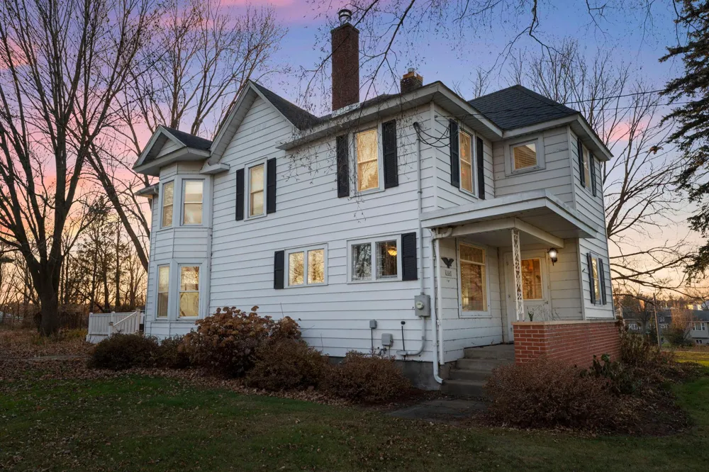 1045 Grove Street Cumberland, WI 54829