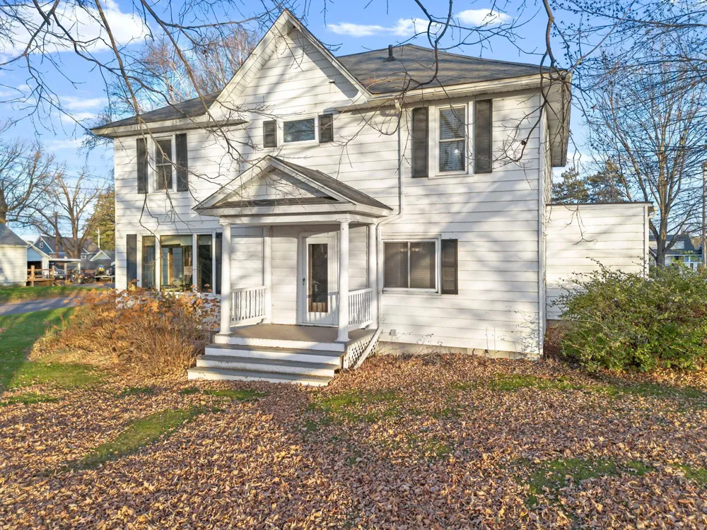 1045 Grove Street Cumberland, WI 54829