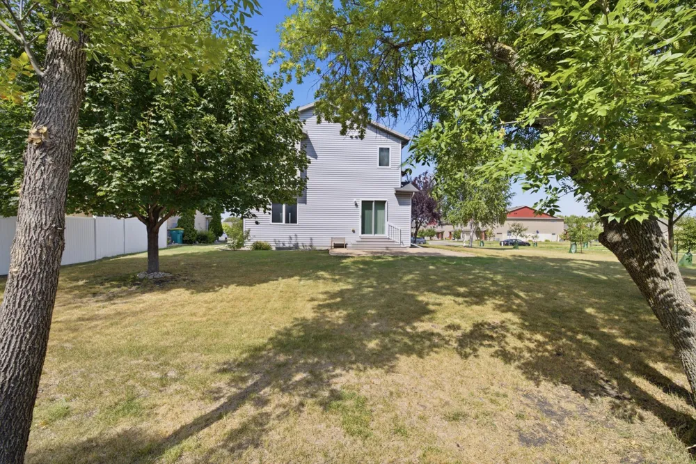 507 19th Avenue W West Fargo, ND 58078