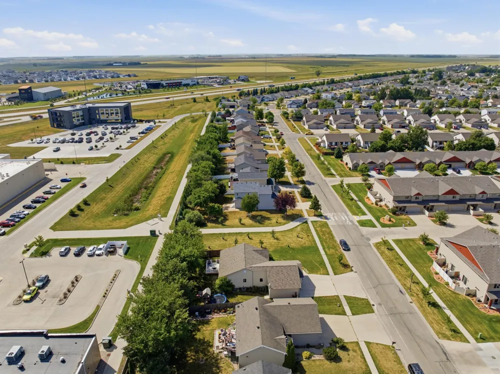 507 19th Avenue W West Fargo, ND 58078