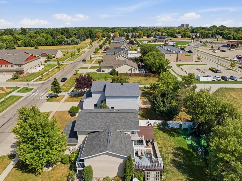 507 19th Avenue W West Fargo, ND 58078