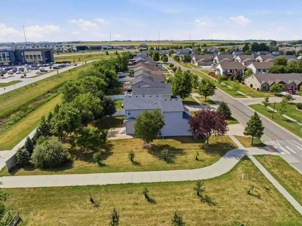 507 19th Avenue W West Fargo, ND 58078