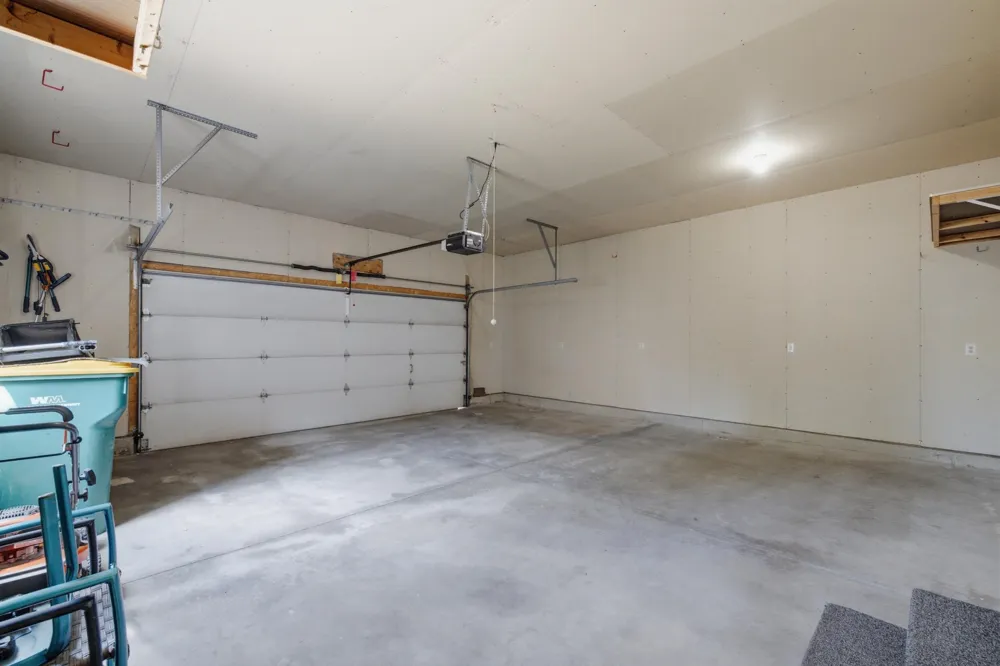 507 19th Avenue W West Fargo, ND 58078
