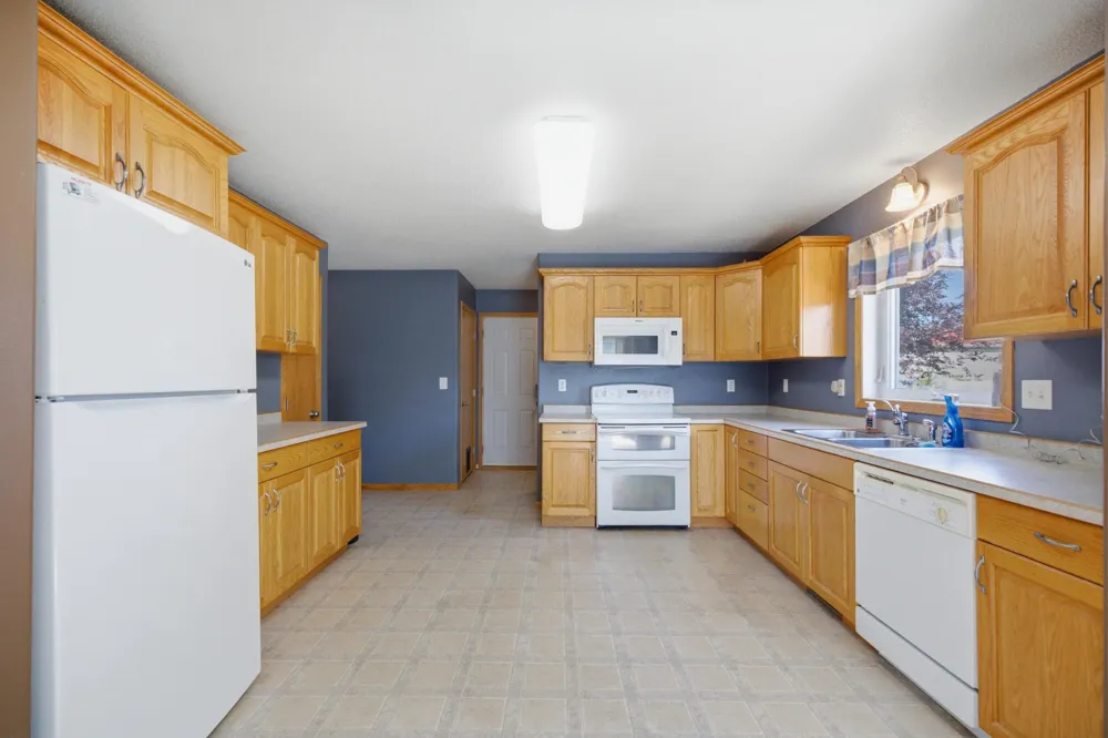507 19th Avenue W West Fargo, ND 58078