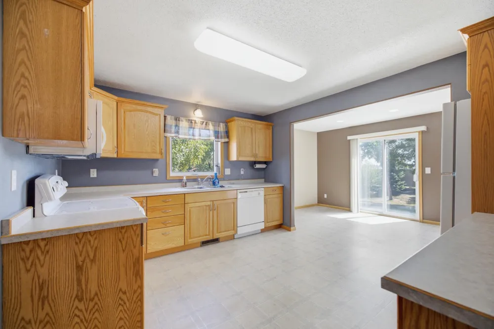 507 19th Avenue W West Fargo, ND 58078
