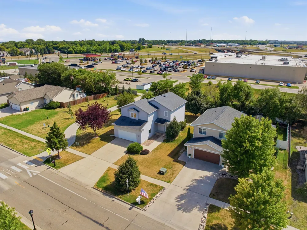 507 19th Avenue W West Fargo, ND 58078